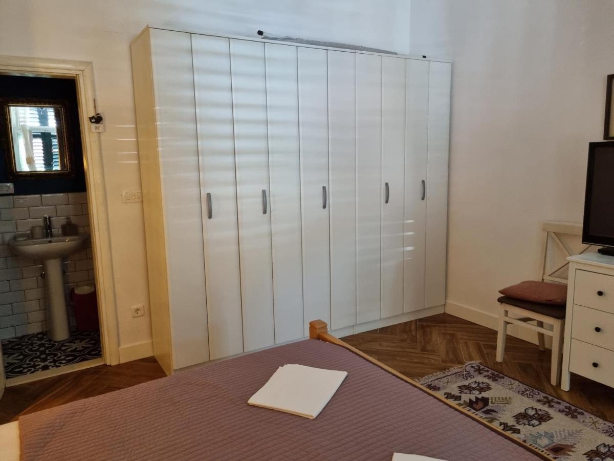 House Grabic Hotel Tivat Bagian luar foto