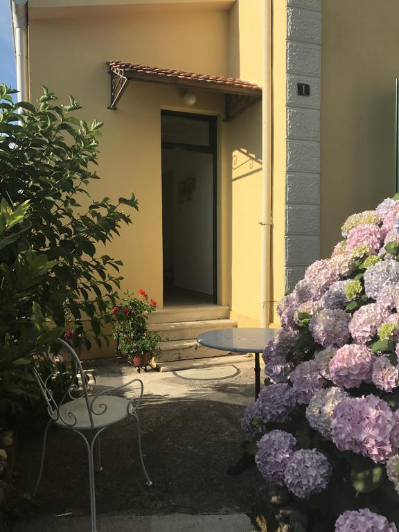 House Grabic Hotel Tivat Bagian luar foto